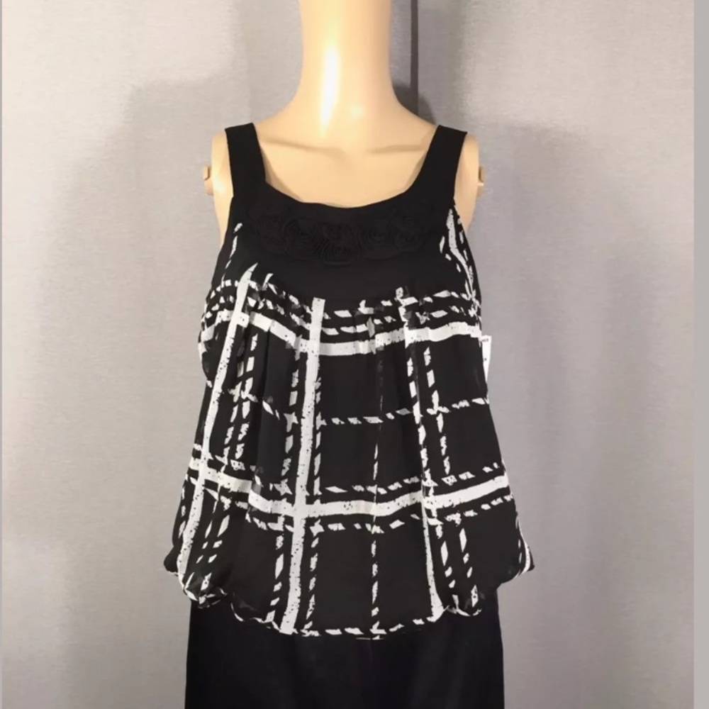 🌸 WRAPPER DRESSY TANK TOP SIZE M